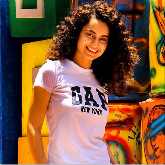 Kangana wearing a Gap tee. Image: instagram.com/gapindia