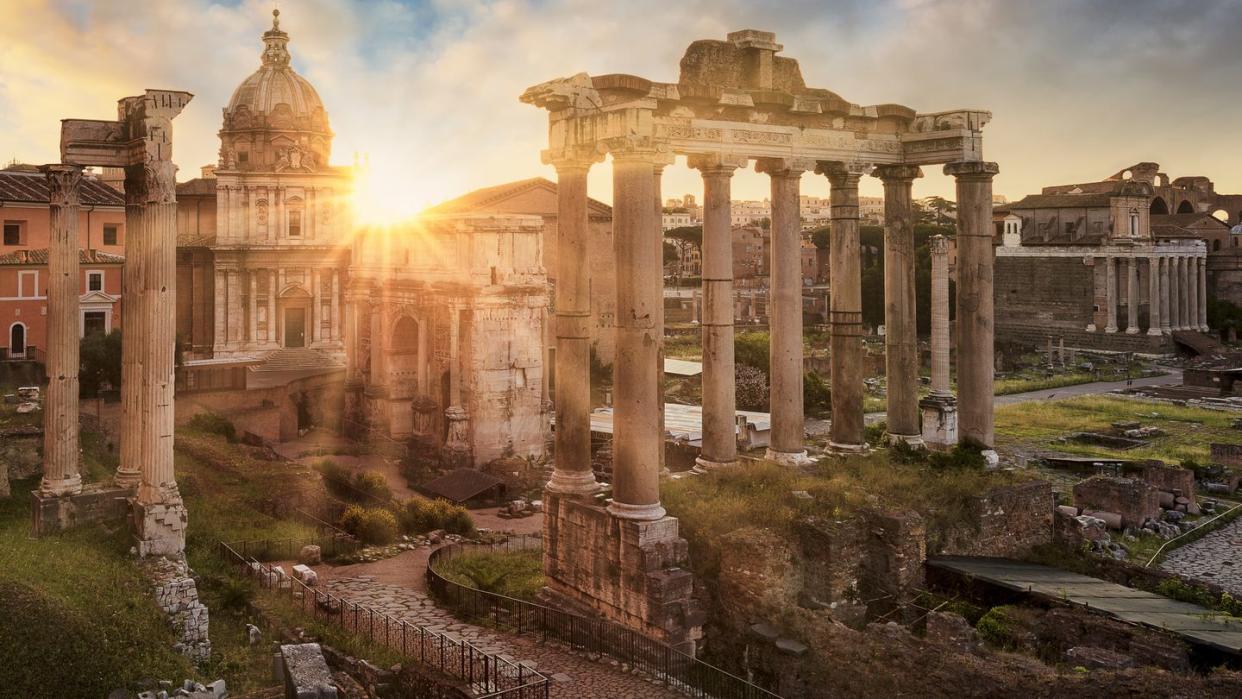 Ancient roman architecture, Ruins, Ancient history, Landmark, Architecture, Sky, Column, Ancient rome, Building, Ancient greek temple, 