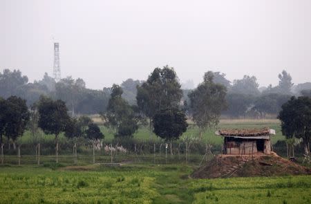 An Indian Border Security Force (BSF) bunker is seen near the fenced border with Pakistan in Suchetgarh, southwest of Jammu, September 30, 2016. REUTERS/Mukesh Gupta