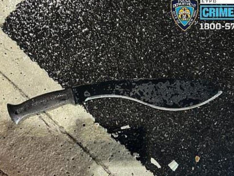 The machete used in a New Year’s Eve attack on NYPD officers near Times Square (NYPD)