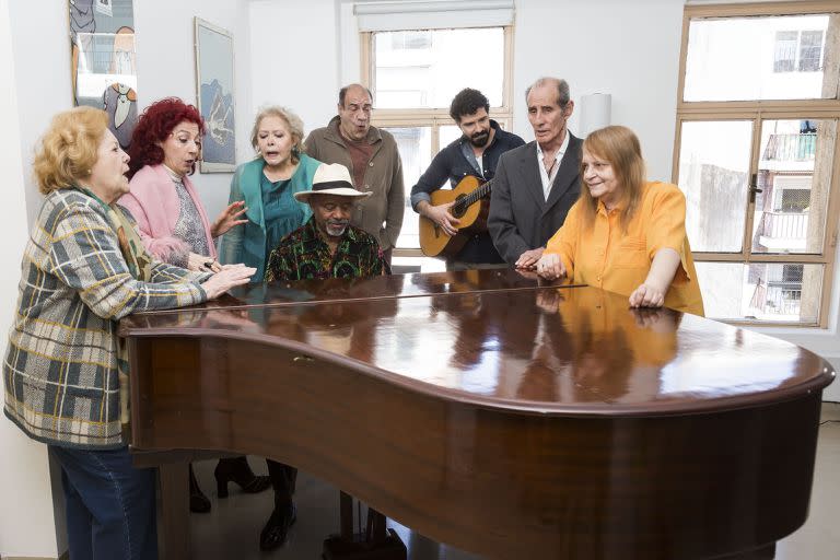 Los artistas residentes de La Casa del Teatro ensayan para la gran gala