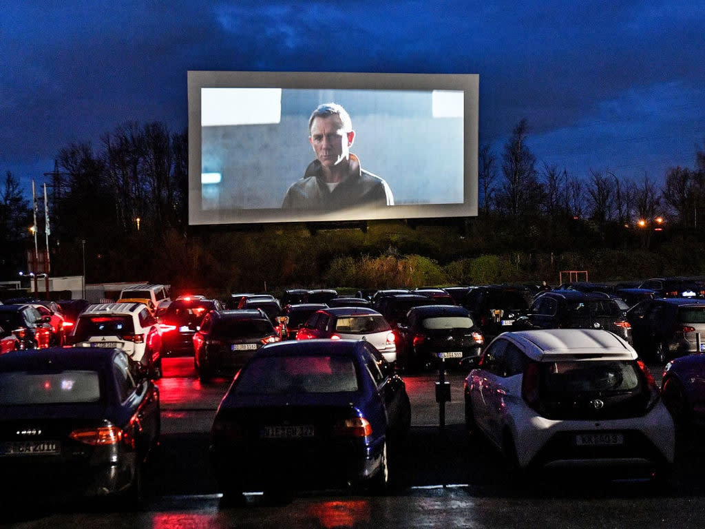  The drive-in cinema trend has long existed in Western countries as well as several Asian countries.