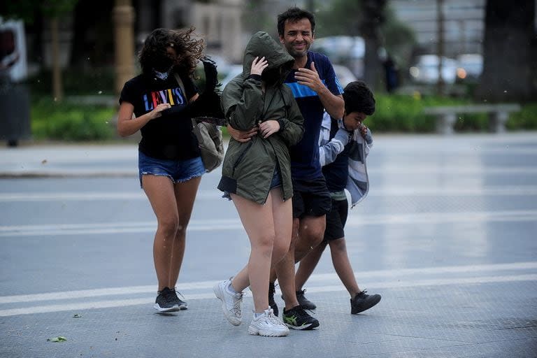 Ráfagas de viento en la ciudad de Buenos Aires