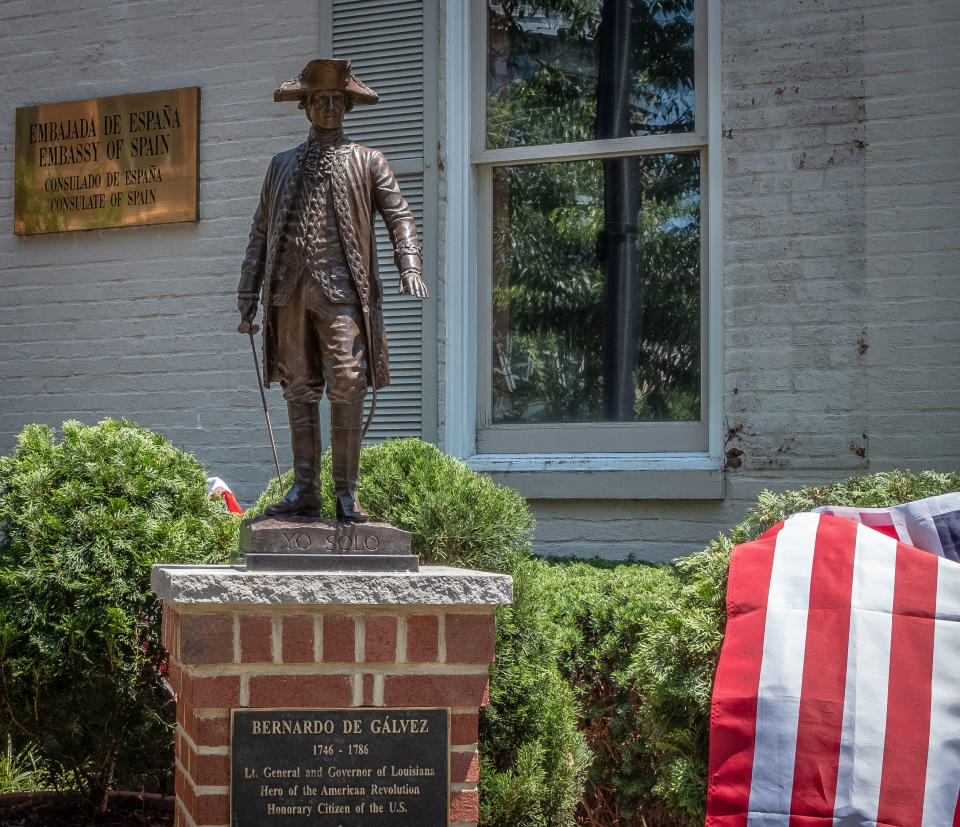 El 28 de junio de 2019 se inauguró en Washington, DC una estatua de Bernardo de Gálvez, un general español que ayudó en la lucha estadounidense por la independencia de los británicos. La estatua, de Salvador Amaya, se encuentra frente a la Embajada de España en 2375 Pennsylvania Ave. NW. (Foto de John Kelly/The Washington Post vía Getty Images)