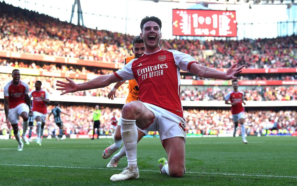 Declan Rice celebrates scoring in stoppage time for Arsenal against Manchester United