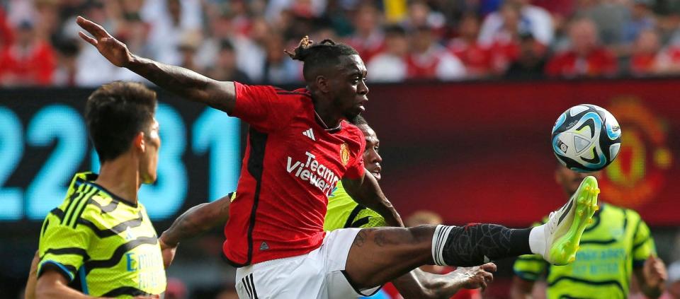 Man United not negotiating new deal with Aaron Wan-Bissaka amid possibility of summer exit