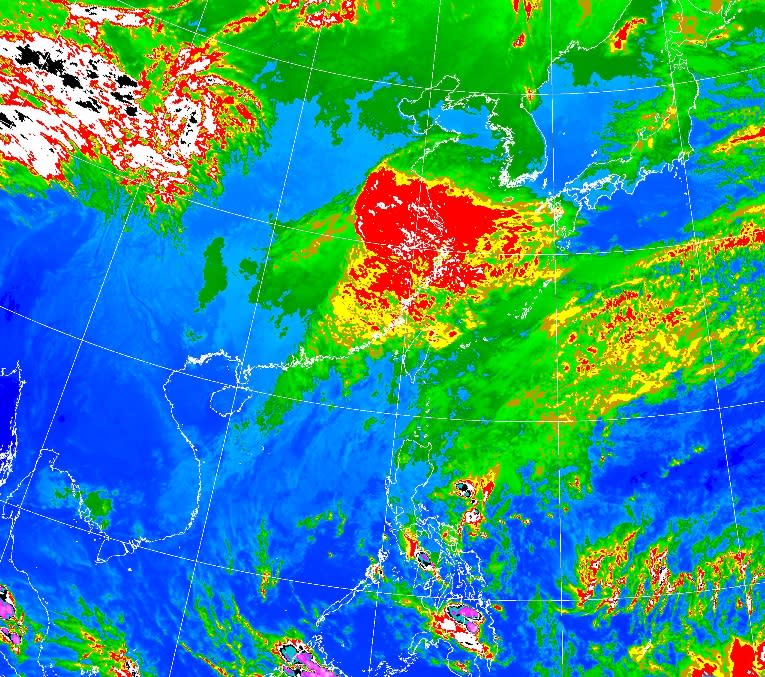 初五東北季風會再度增強，屆時雨勢增強，冷空氣可能達到冷氣團等級。（圖／中央氣象局）