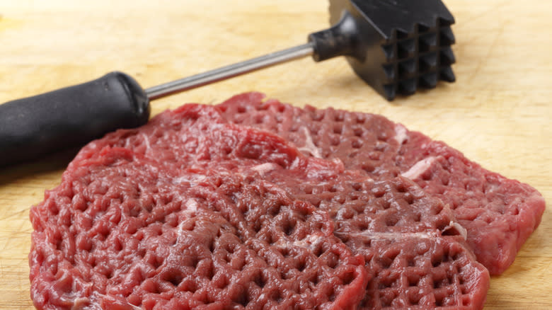 Meat tenderizer and beef steak