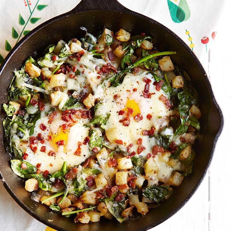 Spinach &amp; Cheese Breakfast Skillet