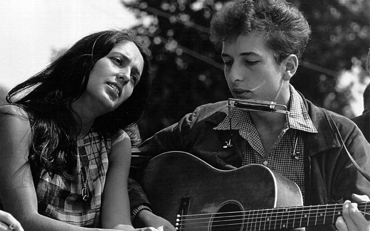 Joan Baez and Bob Dylan in 1963