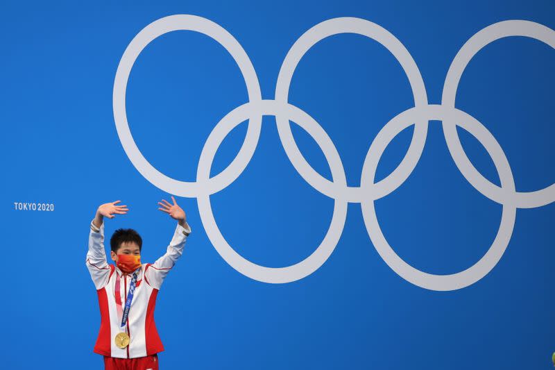 Diving - Women's 10m Platform - Medal Ceremony