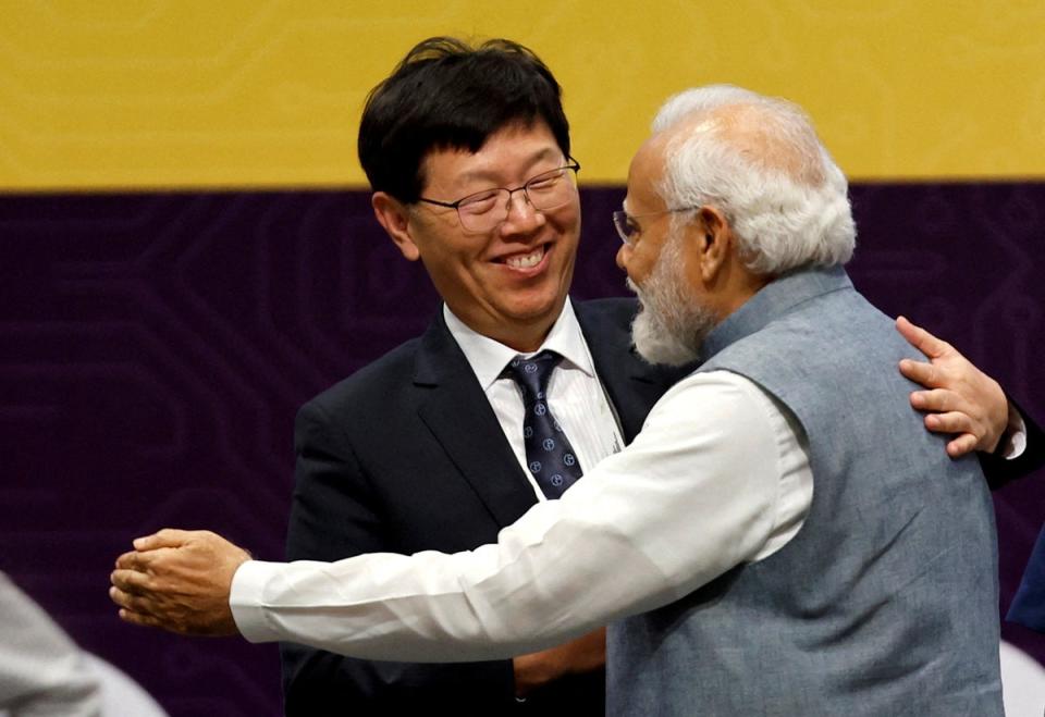 Indian prime minister Narendra Modi greets Foxconn chief Young Liu at a semiconductor conference in Gandhinagar city (Reuters)