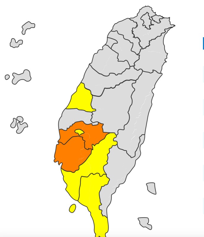 氣象站也透露，月眉氣象站溫度觀測達攝氏36.2度，鳳山也有34.3度。   圖：翻攝自中央氣象署