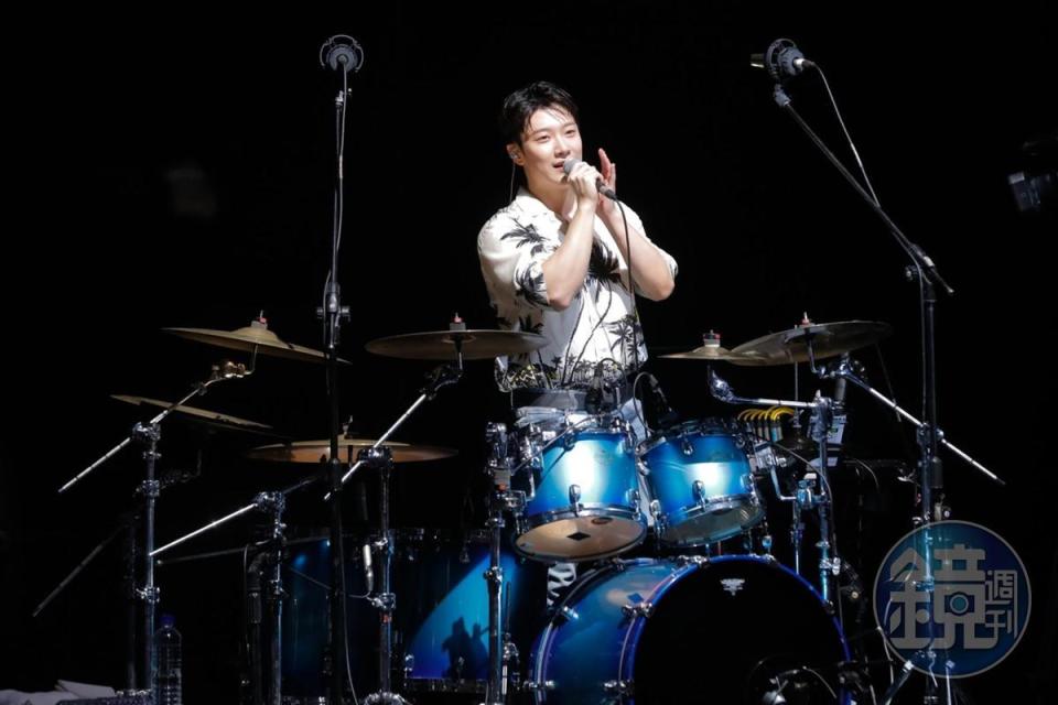 FTISLAND鼓手崔敏煥個人SOLO以韓國女團混音曲讓粉絲超驚喜。