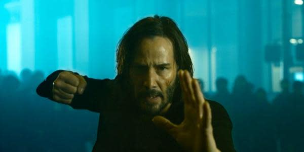 Matrix Resurrecciones: pelear con Keanu Reeves es como hacer el amor, dice Jonathan Groff