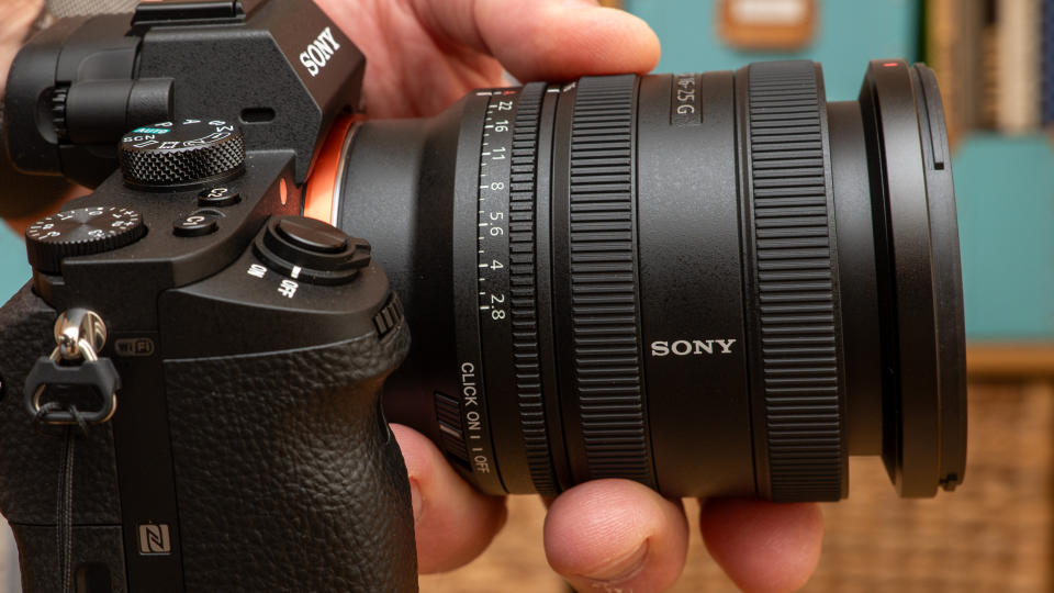 Sony FE 16-25mm F2.8 G