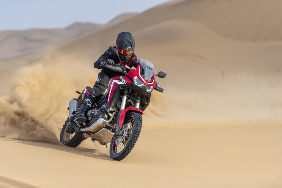 CRF1100L Africa Twin引擎本體、車架、後搖臂實施輕量化工程，整體車重降低5kg，操控更得心應手。