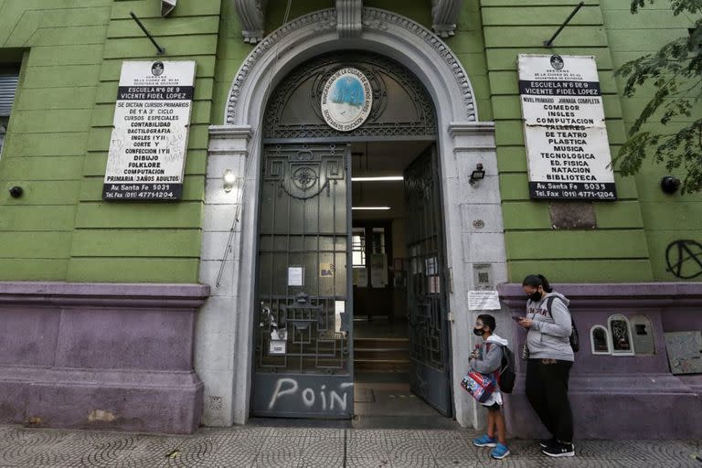 La Ciudad avanza con la instalación de sistemas de seguridad en escuelas porteñas