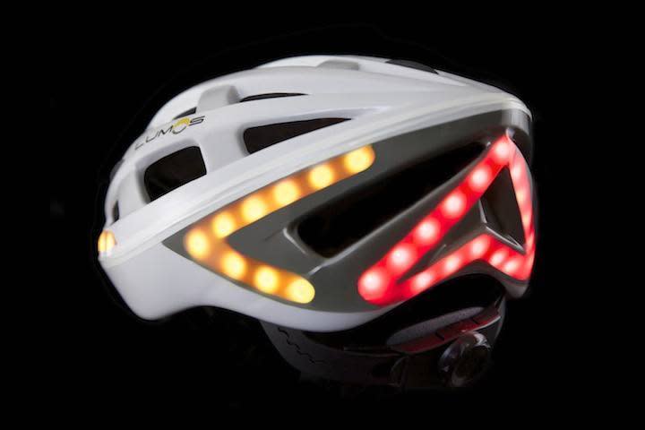 lumos_white_helmet_turnsignal