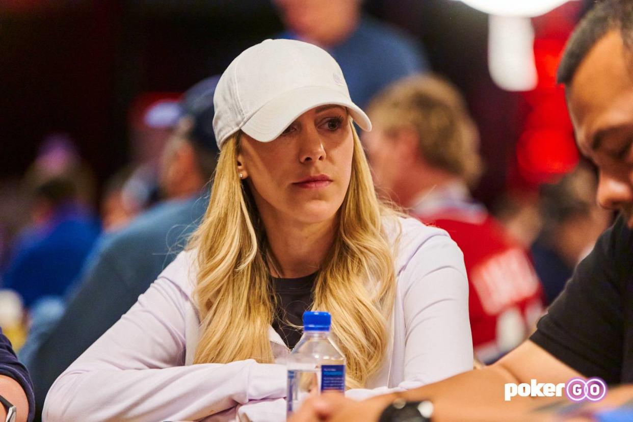 Kristen Foxen bleibt weltweit beste Pokerspielerin