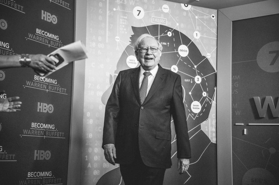 La fortuna de Warren Buffett es de 105.000 millones de dólares, según cálculos de la agencia Bloomberg. Se trata de la octava más grande del planeta.  (Fortun J. Kempin/Getty Images)