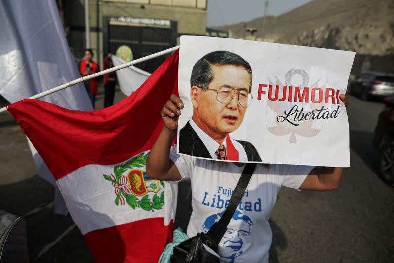 FILE PHOTO: Peru's top court reinstated a pardon of former Peruvian President Fujiomri