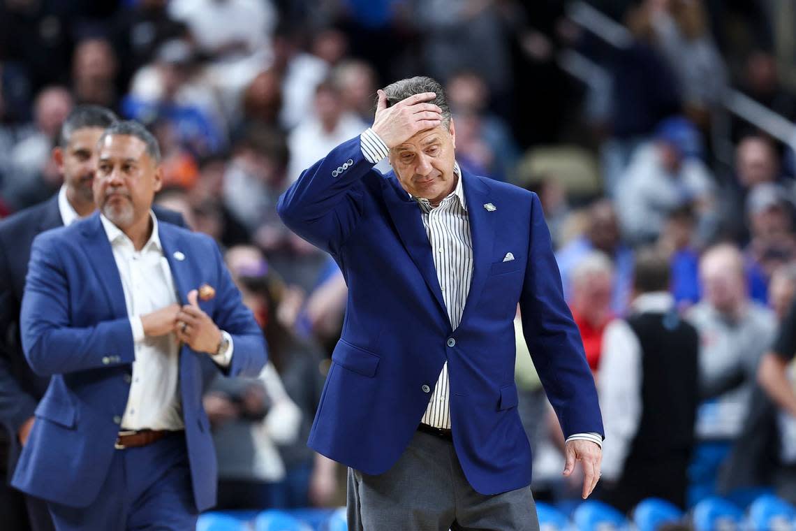 The weight of the Kentucky basketball head coaching job was a lift John Calipari navigated masterfully for much of his tenure in Lexington. However, the burden became more noticeable when winning seasons did not meet with postseason success.