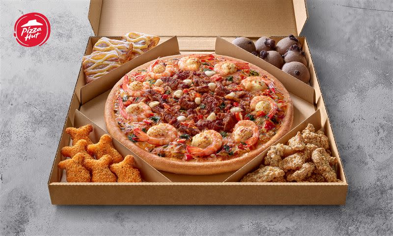 必勝客「炫Food盒」內含1個大披薩、4種副食，只要799元一次爽吃。（圖／必勝客提供）