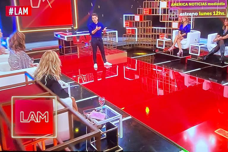 Angel de Brito y sus panelistas en LAM, el plato fuerte de las noches de América