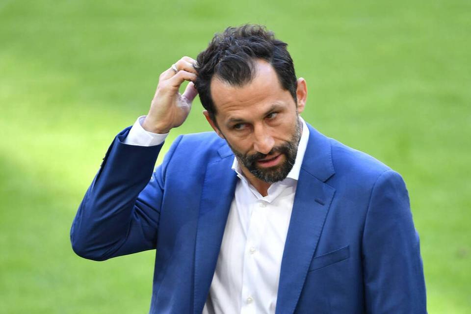 Hasan Salihamidzic ist gezwungen eine andere Strategie zu fahren. (Bild: Sport1)