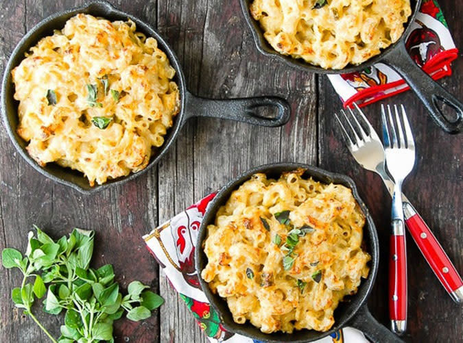 Creamy Roasted Green Chile Chicken Macaroni and Cheese