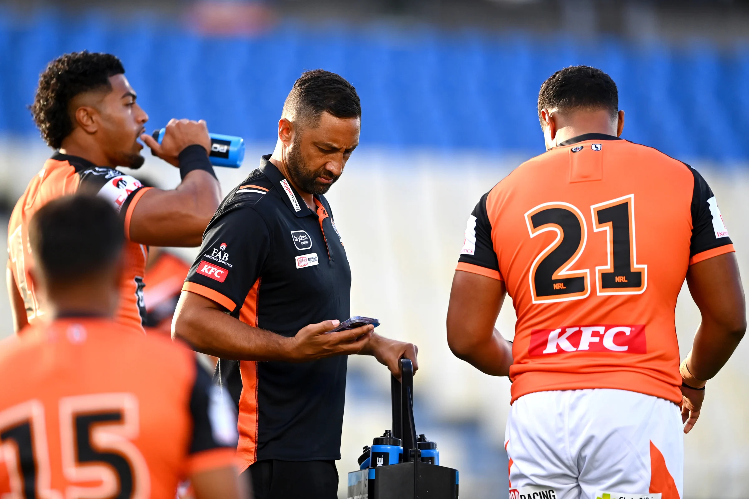 AUCKLAND, NEW ZEALAND - FEBRUARY 09: West Tigers assistant coach Benji Marshall looks on ahead of the NRL trial match between New Zealand Warriors and Wests Tigers at Mt Smart Stadium on February 09, 2023 in Auckland, New Zealand. (Photo by Hannah Peters/Getty Images)