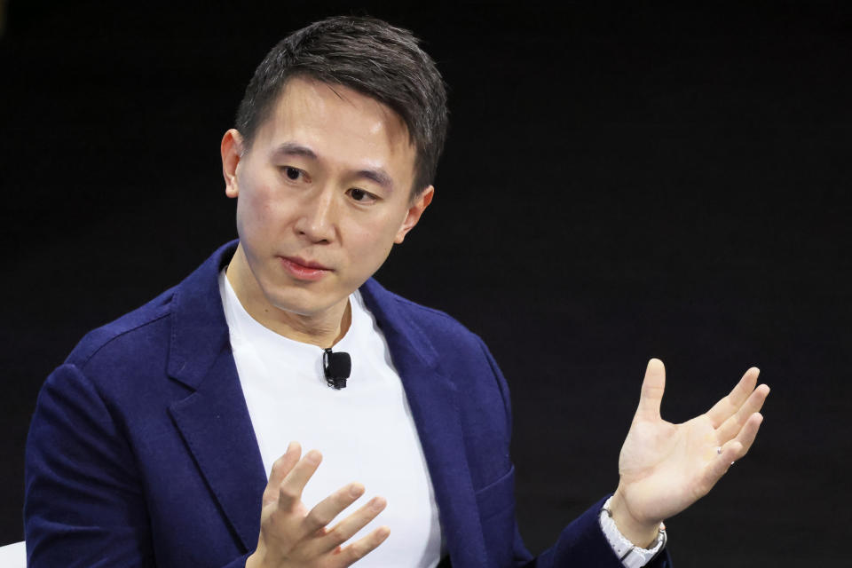 NEW YORK, NEW YORK - NOVEMBER 30: Tik Tok CEO Shou Chew speaks during the New York Times DealBook Summit in the Appel Room at the Jazz At Lincoln Center on November 30, 2022 in New York City. The New York Times held its first in-person DealBook Summit since the start of the coronavirus (COVID-19) pandemic with speakers from the worlds of financial services, technology, consumer goods, private investment, venture capital, banking, media, public relations, policy, government, and academia.   (Photo by Michael M. Santiago/Getty Images)