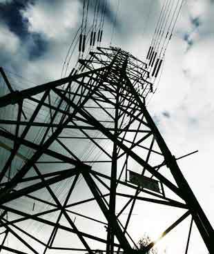 <p>Price cut proposed for some power customers</p>