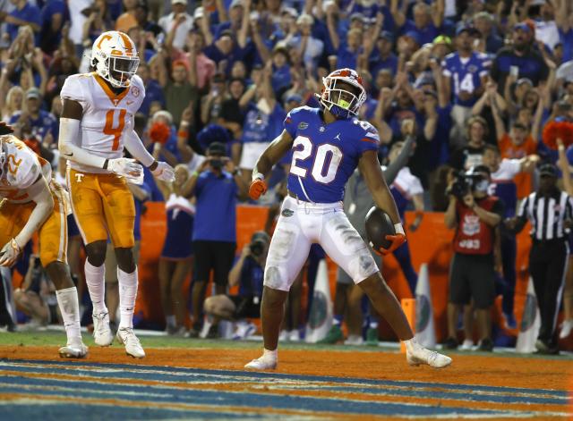 Florida unveils Gator green alternate uniforms (Photos) - Yahoo Sports