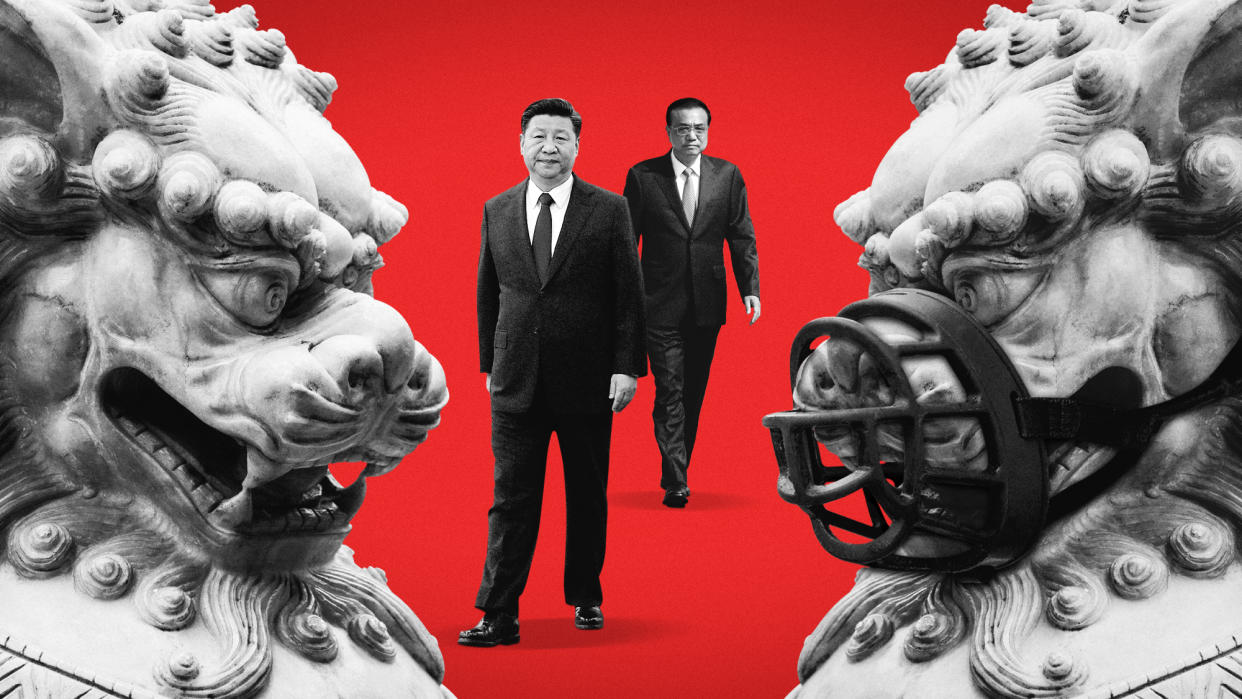  Xi Jinping and Li Keqiang with imperial lions. 