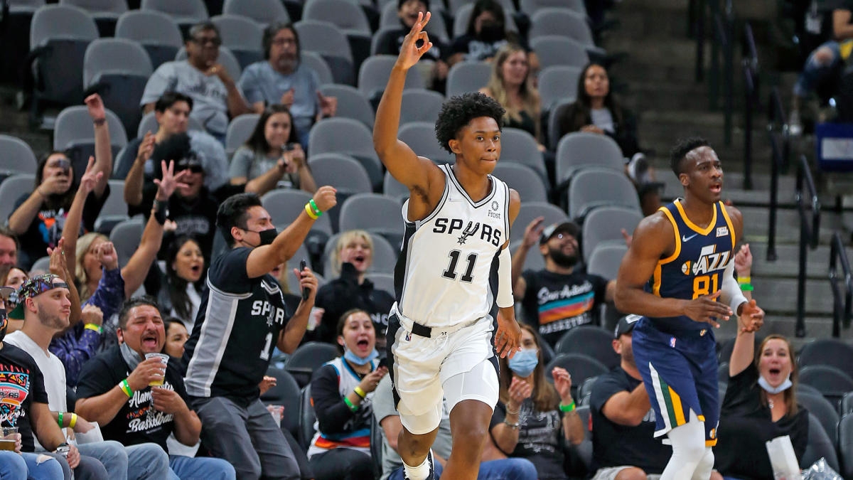 Spurs waive 2021 first-round draft pick, guard cites 'previous trauma'