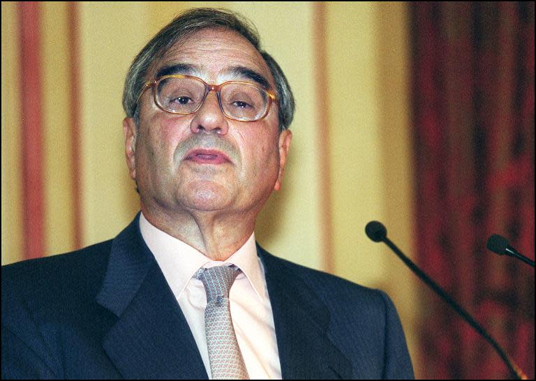 Rodolfo Martín Villa habla durante un foro económico latinoamericano en Madrid el 20 de septiembre del año 2000, cuando era presidente de la eléctrica Endesa