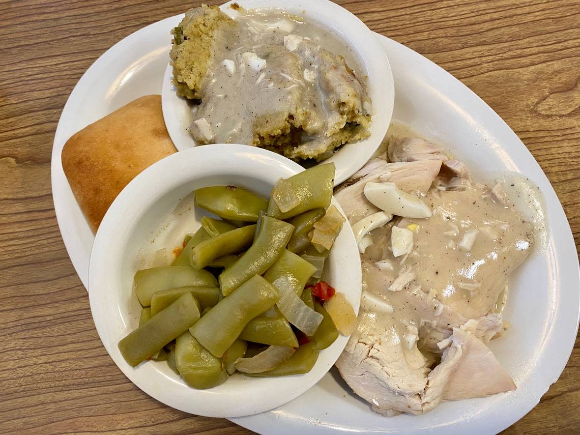 Ol’ South Pancake House’s regular turkey lunch is served weekly. Bud Kennedy/bud@star-telegram.com