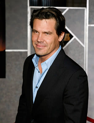 Josh Brolin at the Hollywood premiere of Miramax Films' No Country for Old Men