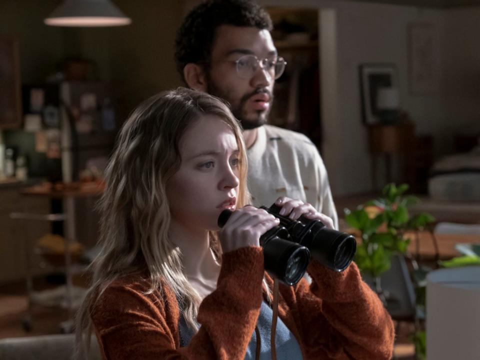 Sydney Sweeney and Justice Smith in âThe Voyeurs' (Bertrand Calmeau/Amazon)