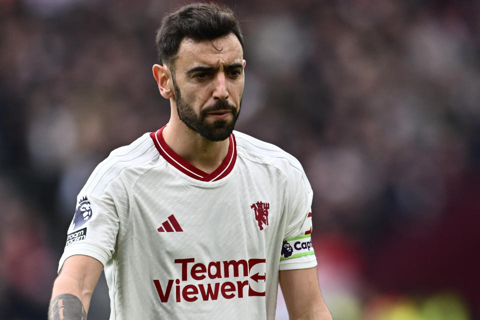 LONDON, ENGLAND - DECEMBER 23: Bruno Fernandes of Manchester United during the Premier League match between West Ham United and Manchester United at London Stadium on December 23, 2023 in London, England. (Photo by Sebastian Frej/MB Media/Getty Images)