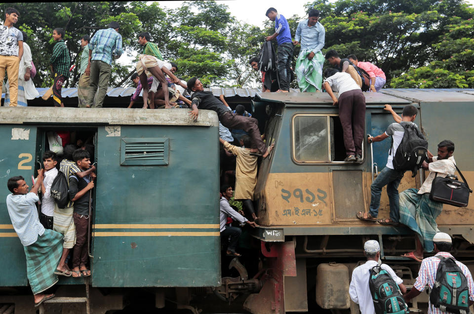 Overcrowded train in Bangladesh