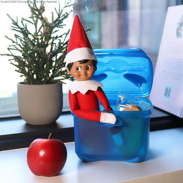 25) Elf on the Shelf hiding in a lunch box