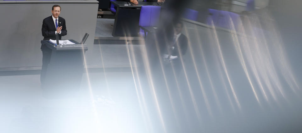 Israeli President Isaac Herzog delivers a speech at the German parliament Bundestag at the Reichstag building in Berlin, Germany, Tuesday, Sept. 6, 2022. (AP Photo/Markus Schreiber)