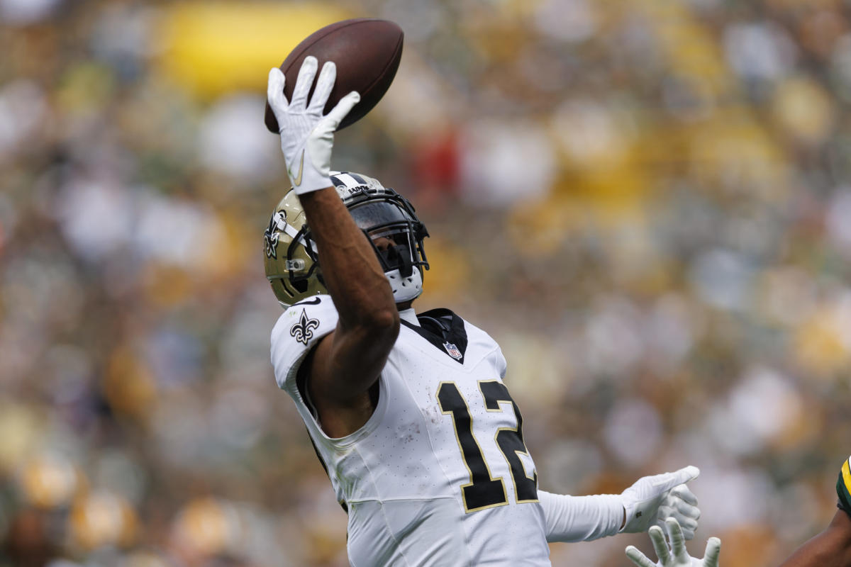 Brilliant Chris Olave catch sets up first TD of game; Saints lead 13-6 -  NBC Sports