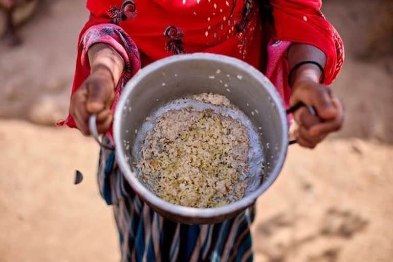 En Somalia, cerca de la mitad de la población requiere asistencia humanitaria.