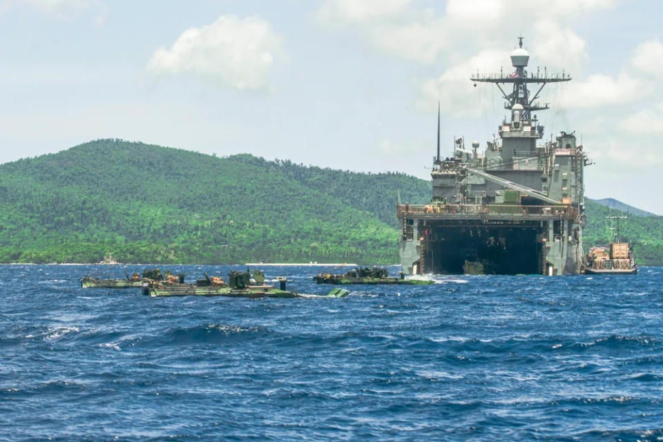 <em>ACVs prepare to reembark USS </em>Harpers Ferry<em> (U.S. Marine Corps)</em>