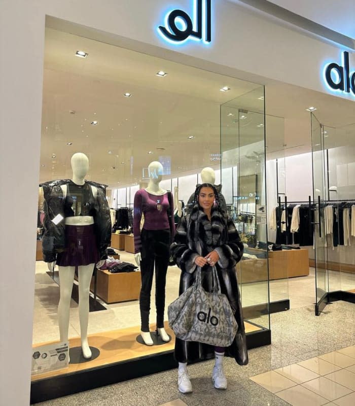 Georgina Rodríguez de shopping en un centro comercial de Arabia Saudí