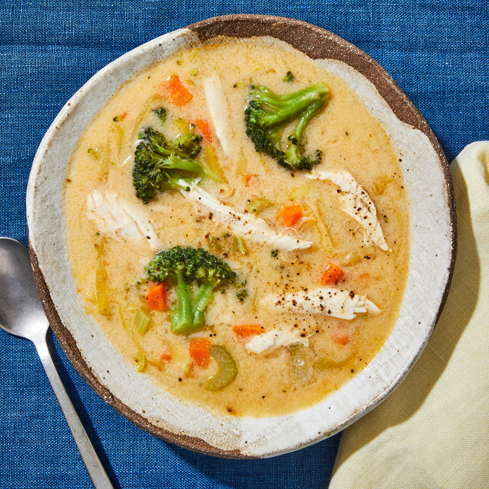 Easy Chicken & Broccoli Soup